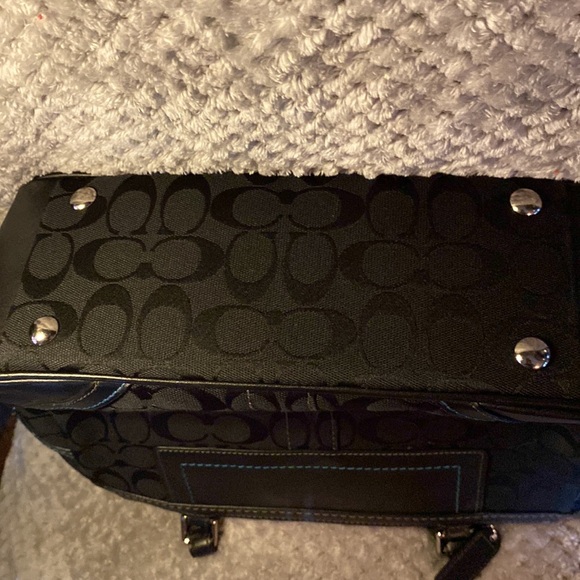 Black coach purse $75 - Picture 4 of 4